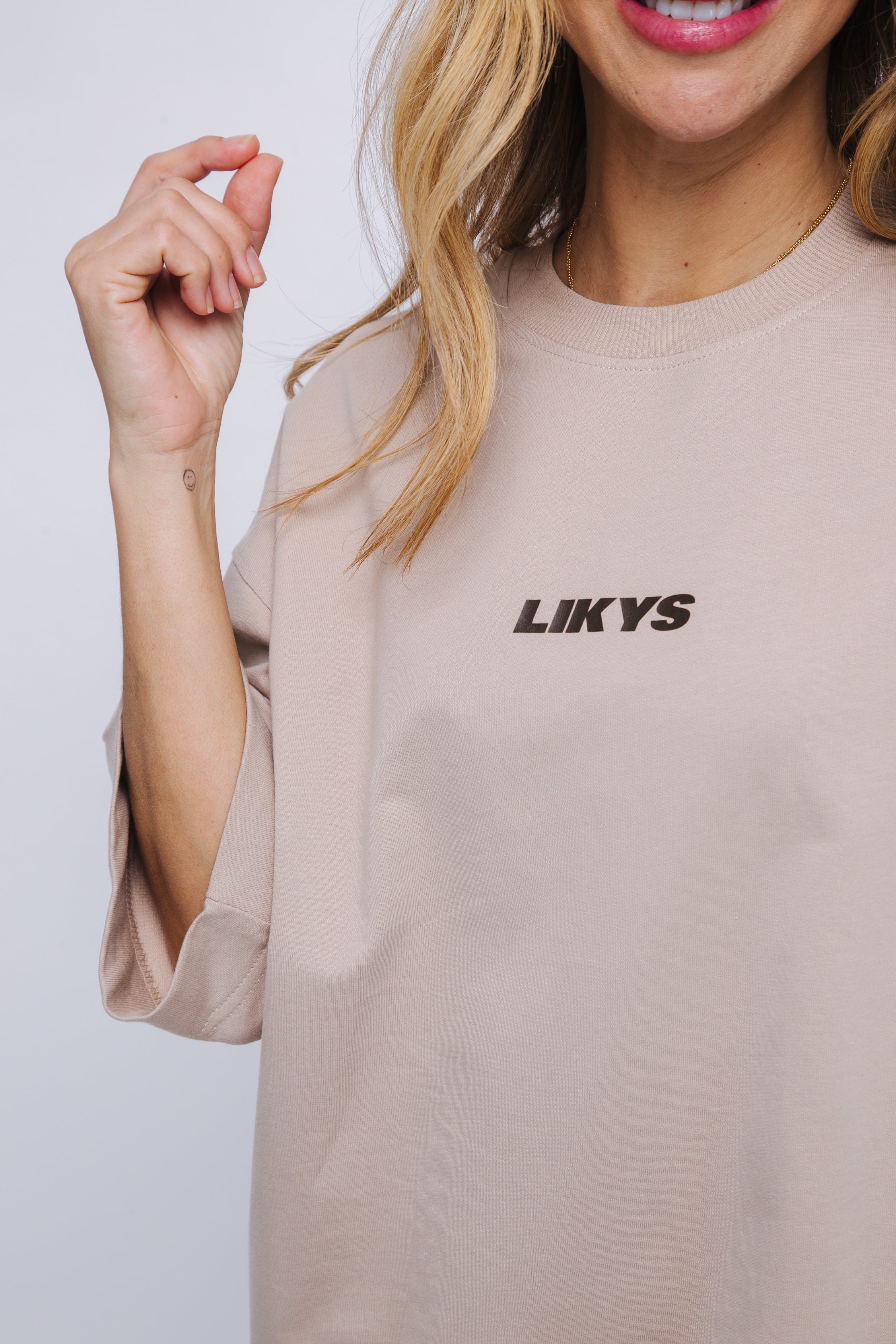 Likys Everything T-Shirt - Beige